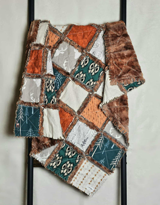 Patchwork Crib Quilt, Crib Bedding, Minky Rag Quilt, Woodland Animals Quilt, Baby Boy Quilt, Crib Bedding, Minky Blanket, Nursery Bedding