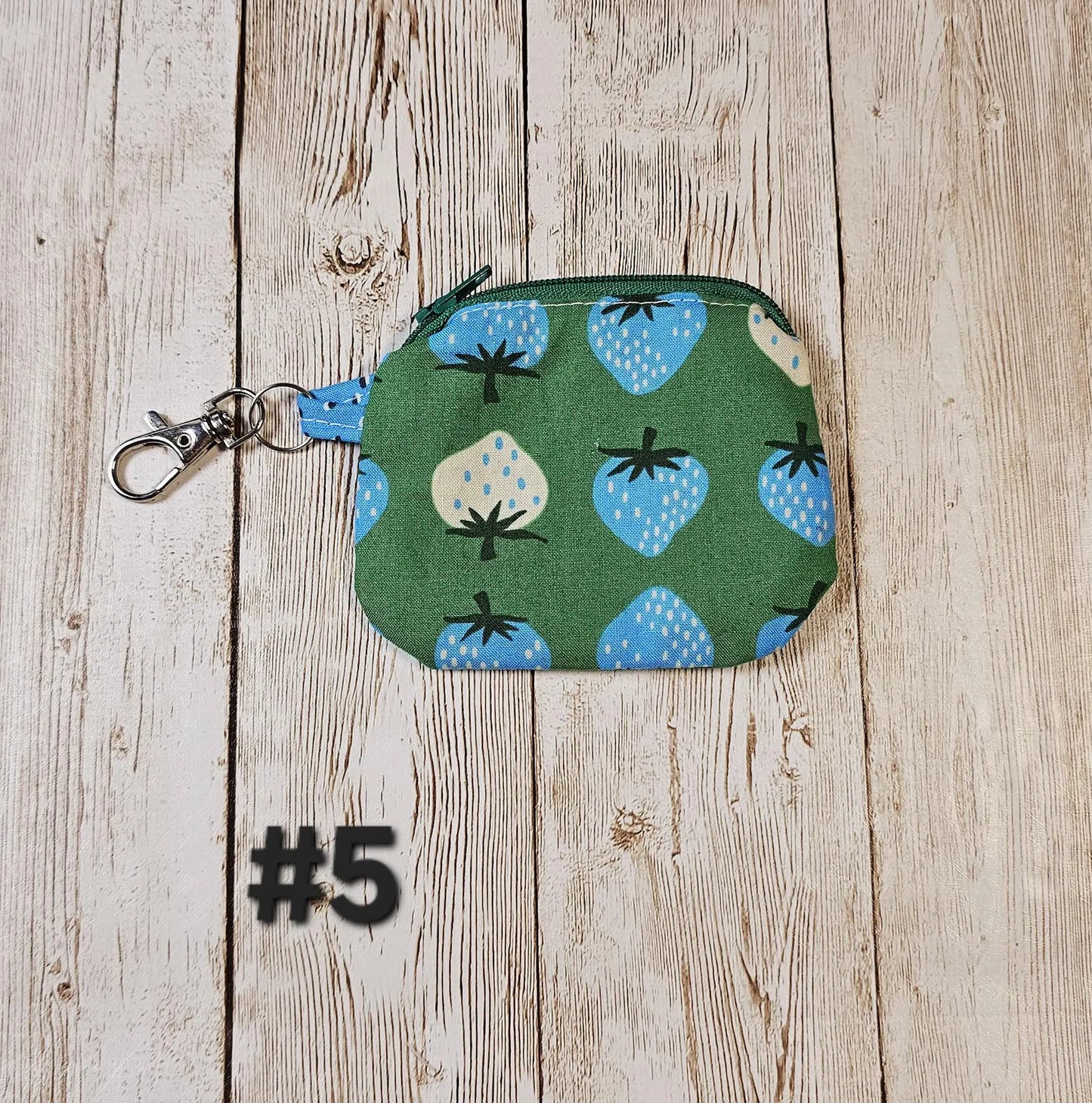 Small Fabric Zipper Pouch, Purse organizer, Tiny Strawberry Pouch, Handmade Lined Zipper Pouch, Gift Card Bag, Strawberry, Tiny Starry Pouch