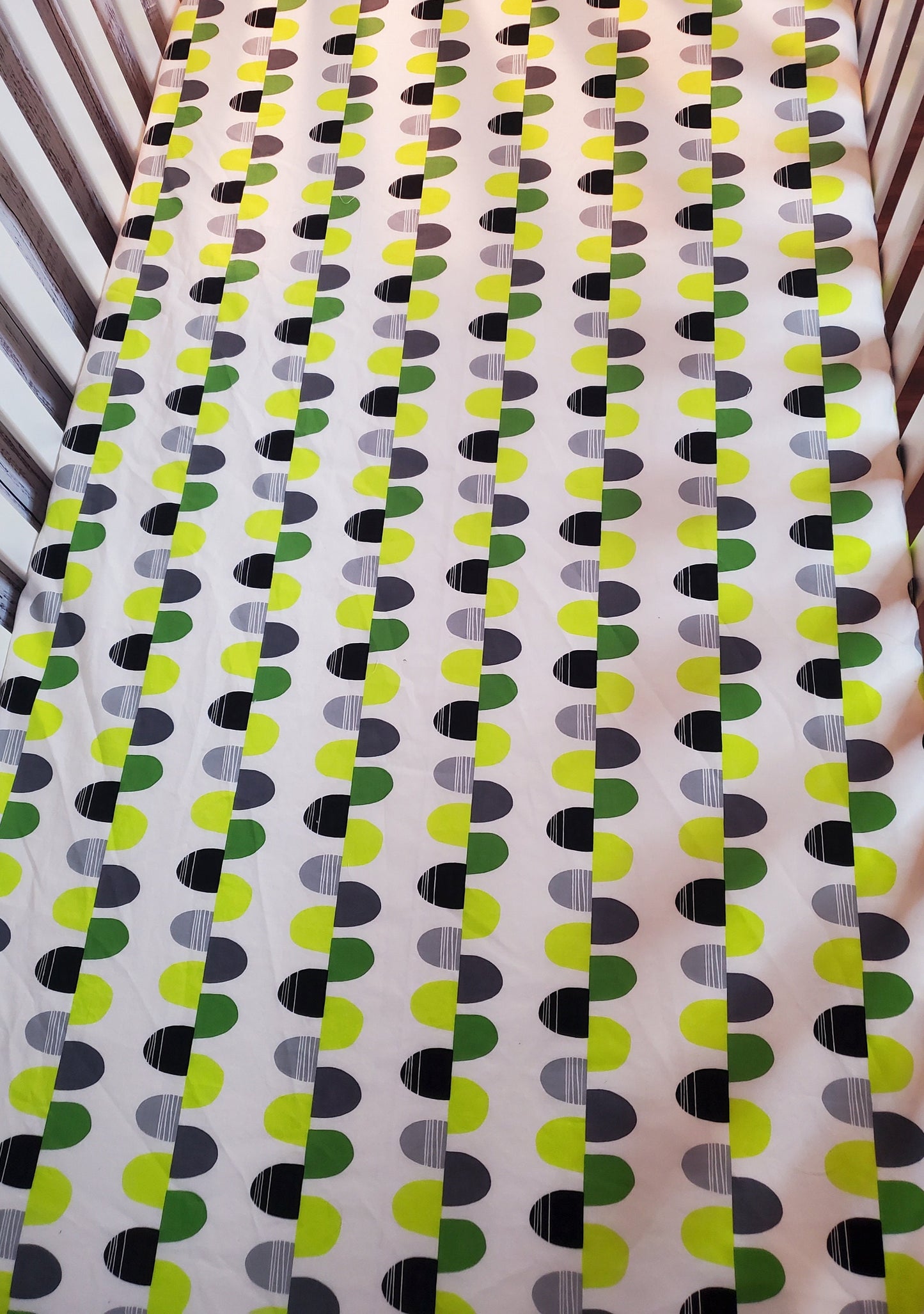 Premium Cotton Crib Sheet, Green & Black Crib Bedding, Modern Crib Sheet, Nursery Bedding, Baby Shower Gift, Minimalist Crib Sheet
